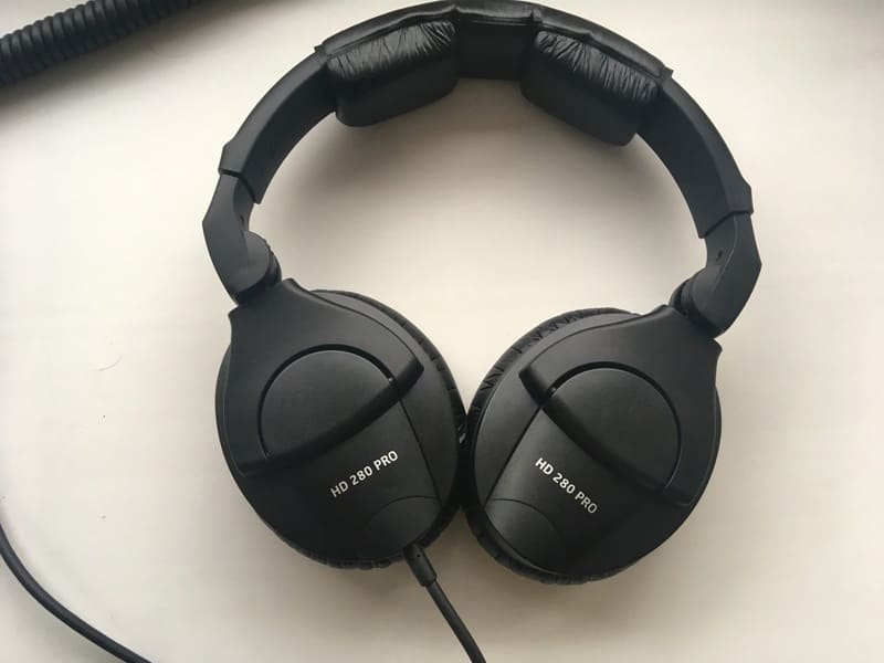 Fon kepala terbaik di bawah 100 Sennheiser HD 280 PRO