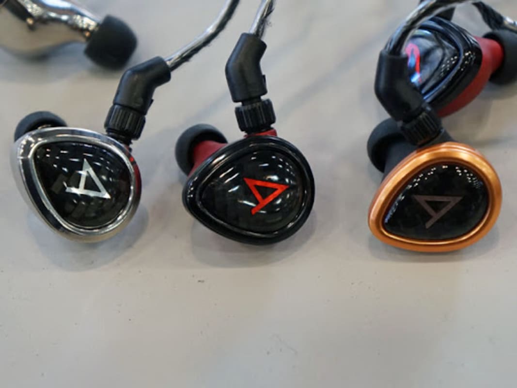 los mejores auriculares para música Astell & Kern Roxanne II