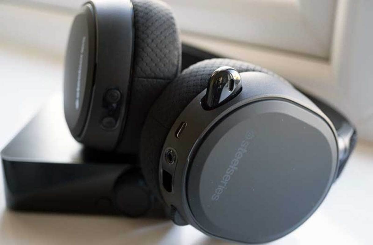 สุดยอดหูฟังคอมพิวเตอร์ SteelSeries Arctis Pro USB