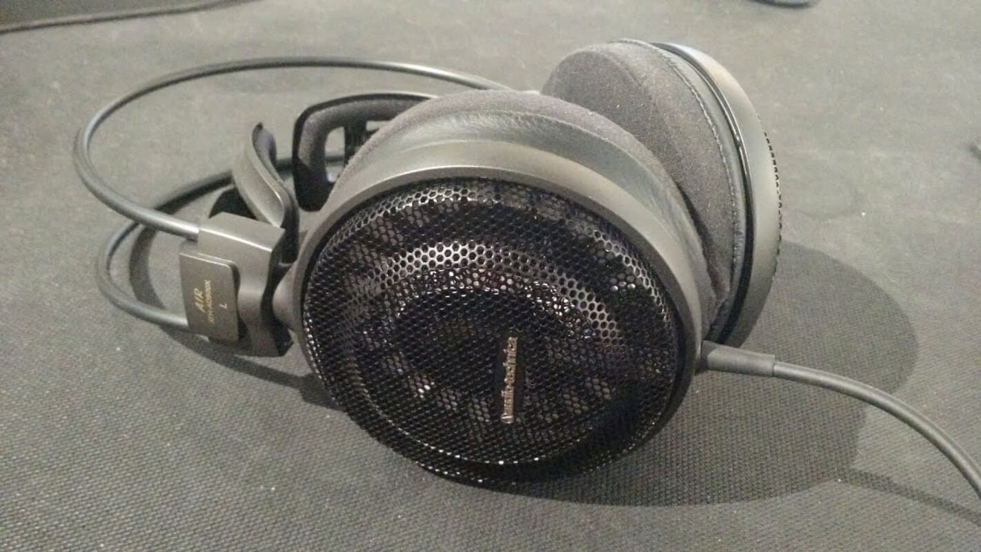 Labākās Audio-Technica ATH-AD900X vadu austiņas