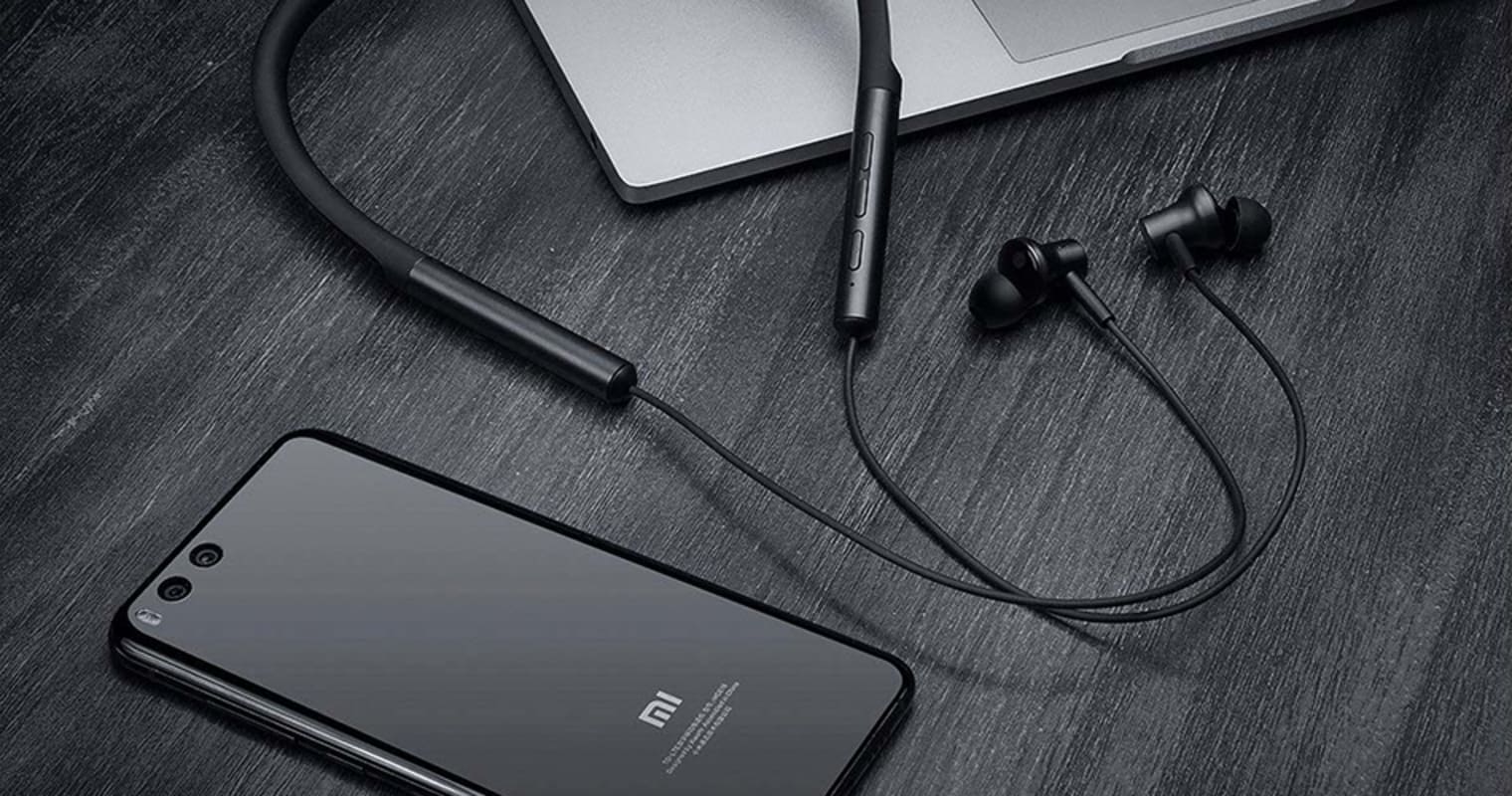 Pinakamahusay na Xiaomi Mi Collar Bluetooth Headset Sports Headphones