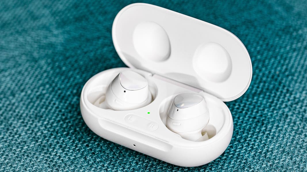 אוזניות האבק הטובות ביותר Samsung Galaxy Buds + (פלוס)