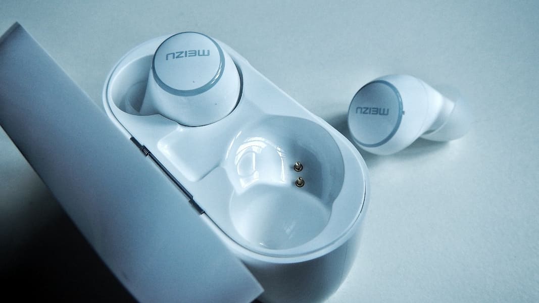 I migliori analoghi di AirPods con Aliexpress - Meizu POP TW50