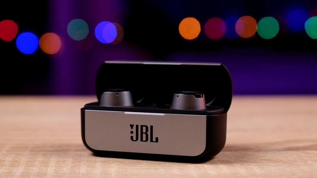 สำเนาที่ดีที่สุดของ AirPods - JBL Reflect Flow