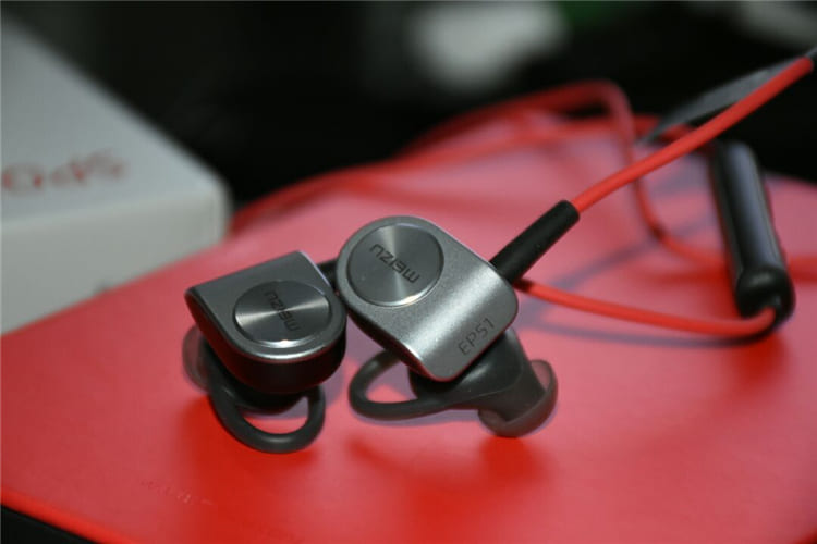 Best iPhone Earphones Meizu EP51