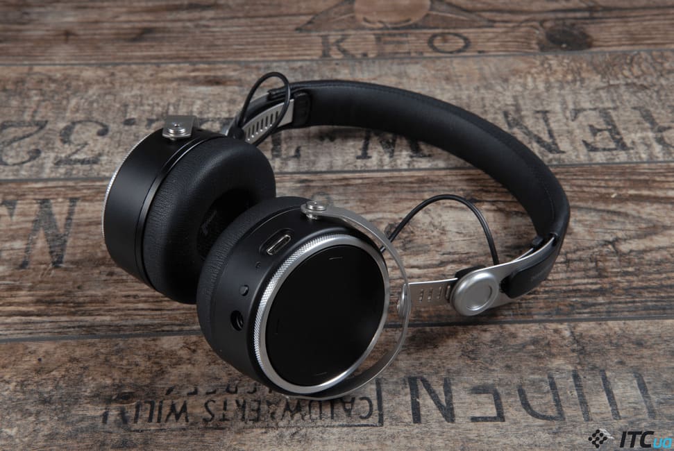 Fon kepala telinga Beyerdynamic Aventho Wireless