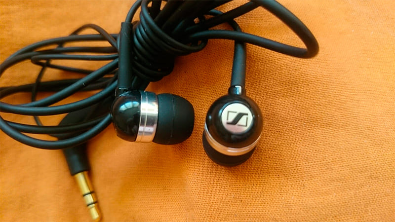 Căști Sennheiser CX 300-II cu bas bun