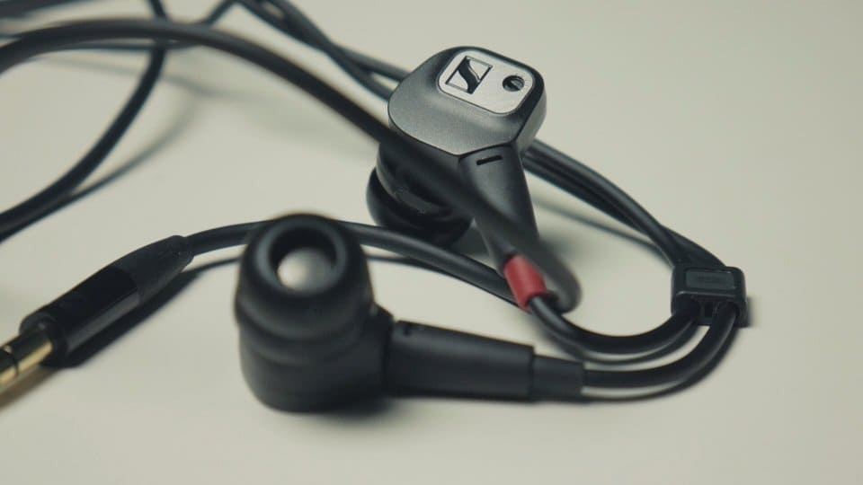 Sennheiser IE80 basso kuulokkeet