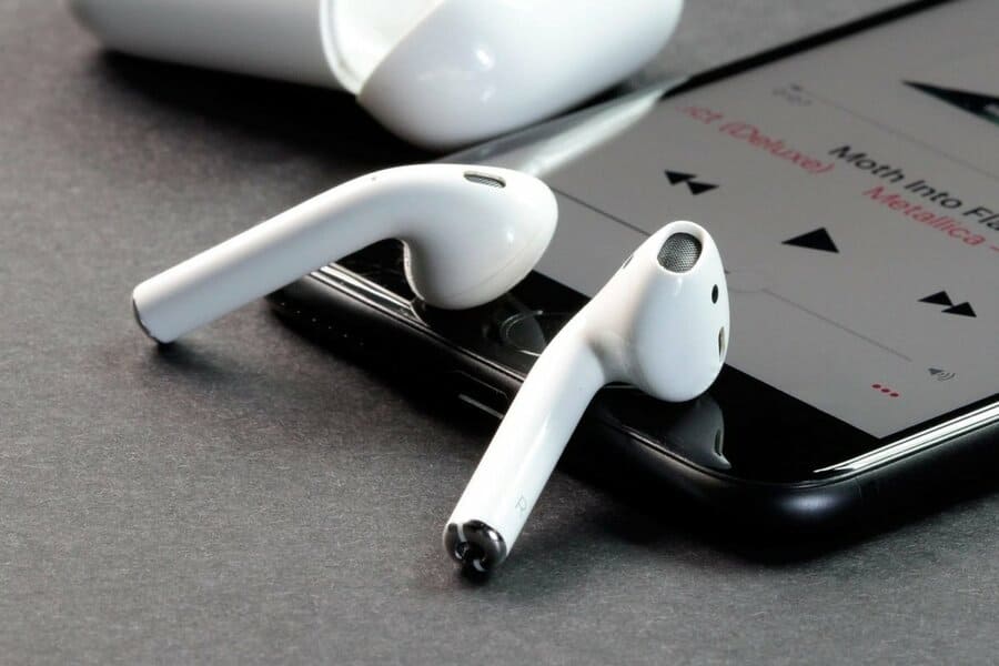 dlaczego słuchawki Apple Airpods nie działają