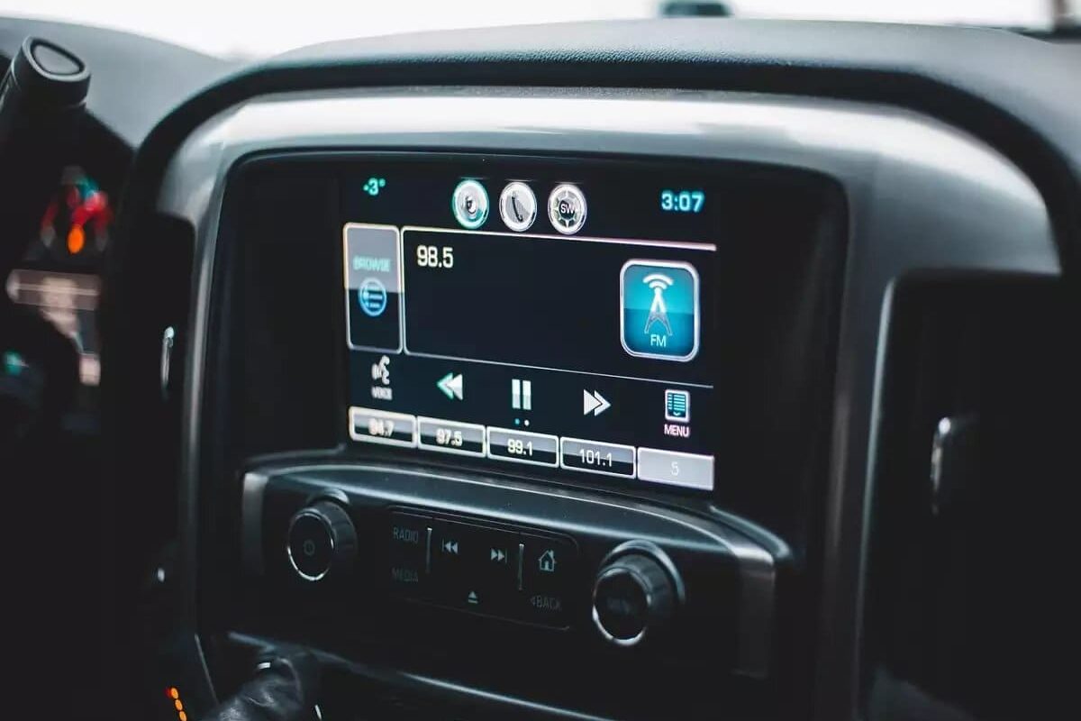 Labākais auto radio