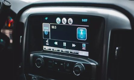 Najbolji auto radio